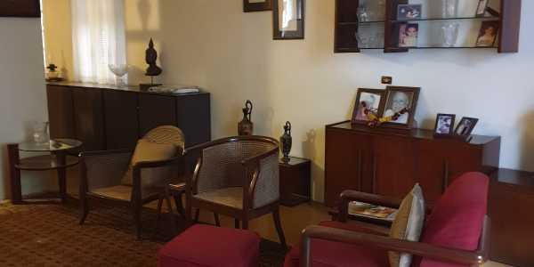 3 bhk (1400 sq.ft carpet)for Sale at Churchgate, Opposite CCI Club