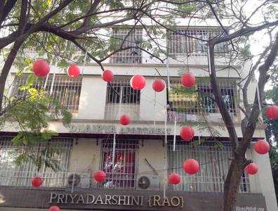 2 BHK Apartment For Rent At 11th Road, Shiv Kutir, Khar West.
