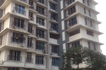 2 BHK Apartment For Sale At Mayfair, Lokhandwala Complex, Andheri West.