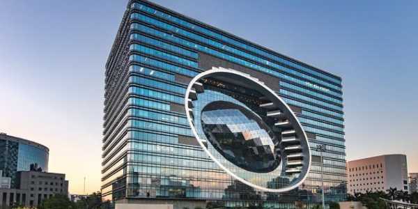 4000 Sq.ft. Commercial Office in The Capital at BKC, Bandra East.