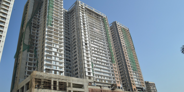 1800 Sq.ft. Commercial Office For Rent At Adani Western Heights, JP Road, Andheri West.