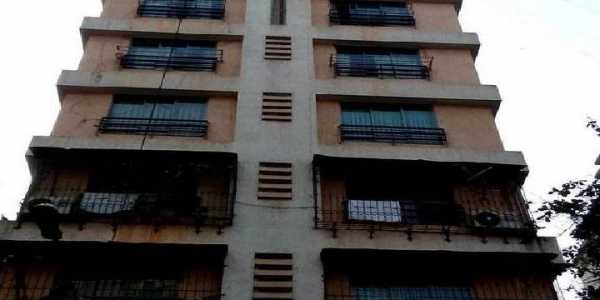 2 BHK Apartment For Sale At Bandra West.