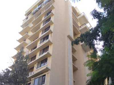 3 BHK Apartment For Sale At Linking Road, Santacruz West.