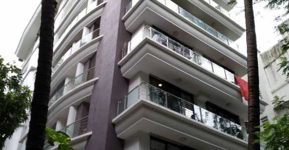 4 BHK Apartment For Rent At 16th Road, Bandra West.