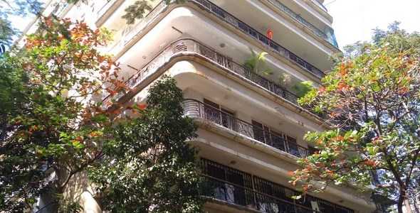 2 BHK Apartment For Sale At Indranarayan Road, Santacruz West.