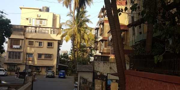 2 BHK Apartment For Rent At Juhu.