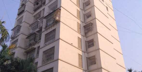 4  Bhk flat for sale at Pearl Heights,8th Road,Khar West, Mumbai .