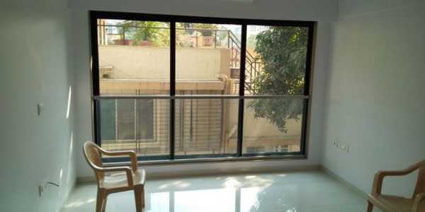 2.5 bhk flat for sale at Waterfield Road, Bandra West, Mumbai.
