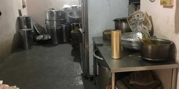 1000 sq.ft for Kitchen or Warehouse at Bandra Reclamation, Bandra West