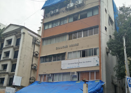 650 Sq.ft. Commercial Office For Rent At 35th Road, Bandra West.