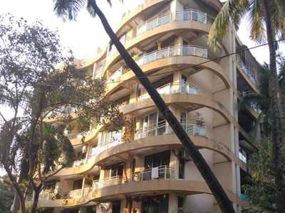 3 BHK Apartment For Rent At Linking Road, Vithaldas Nagar, Santacruz West.