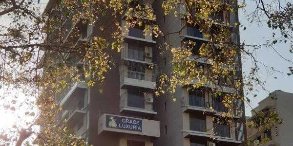 850 sq ft Carpet 3 bhk for Sale in Grace Luxuria Evershine Nagar Malad West was 2.05 Cr, Now 1.85 Cr Non Negotiable. New Bldg. with OC, Near Movie Time Cinema