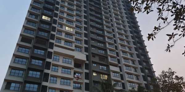 2.5 BHK Apartment For Sale At Rustomjee Pinnacle, Borivali East.