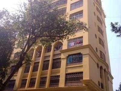 3 BHK Apartment For Rent At SV Road, Khar West.